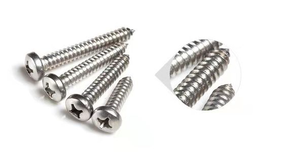 ISO-Standard-Pan-Head-Selbstbohrschrauben aus 304 Edelstahl mit Phillips-Treiber